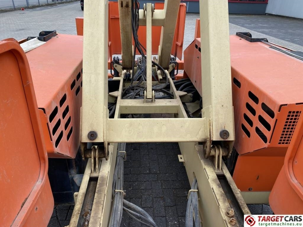 Samohybná plošiny JLG 4394RT Diesel 4x4 Scissor Work Lift 1511cm: obrázok 26