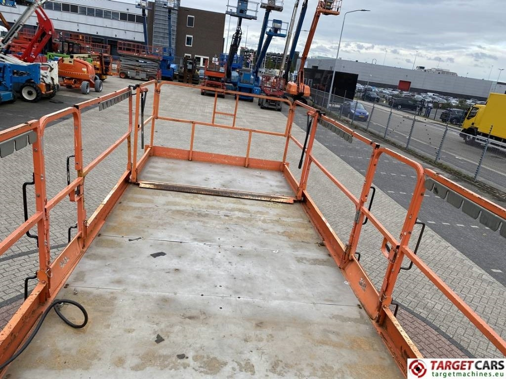 Samohybná plošiny JLG 4394RT Diesel 4x4 Scissor Work Lift 1511cm: obrázok 16