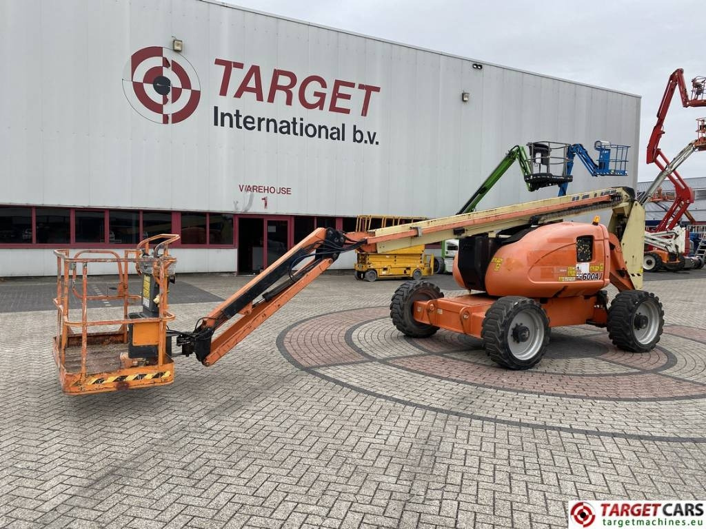 JLG 600AJ Articulated 4x4 Diesel Boom Work Lift 2047cm - Kĺbová pracovná plošina: obrázok 1 JLG 600AJ Articulated 4x4 Diesel Boom Work Lift 2047cm - Kĺbová pracovná plošina: obrázok 1