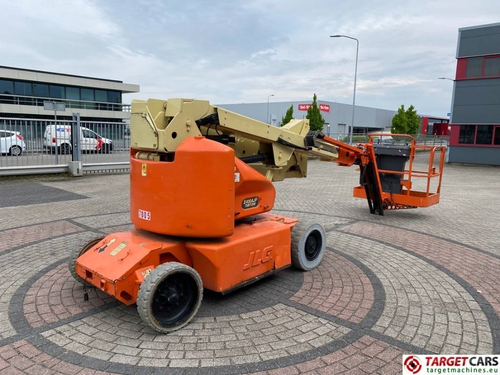 JLG E400AJPN Jib Plus Articulated Boom Lift 1419cm - Kĺbová pracovná plošina: obrázok 3 JLG E400AJPN Jib Plus Articulated Boom Lift 1419cm - Kĺbová pracovná plošina: obrázok 3