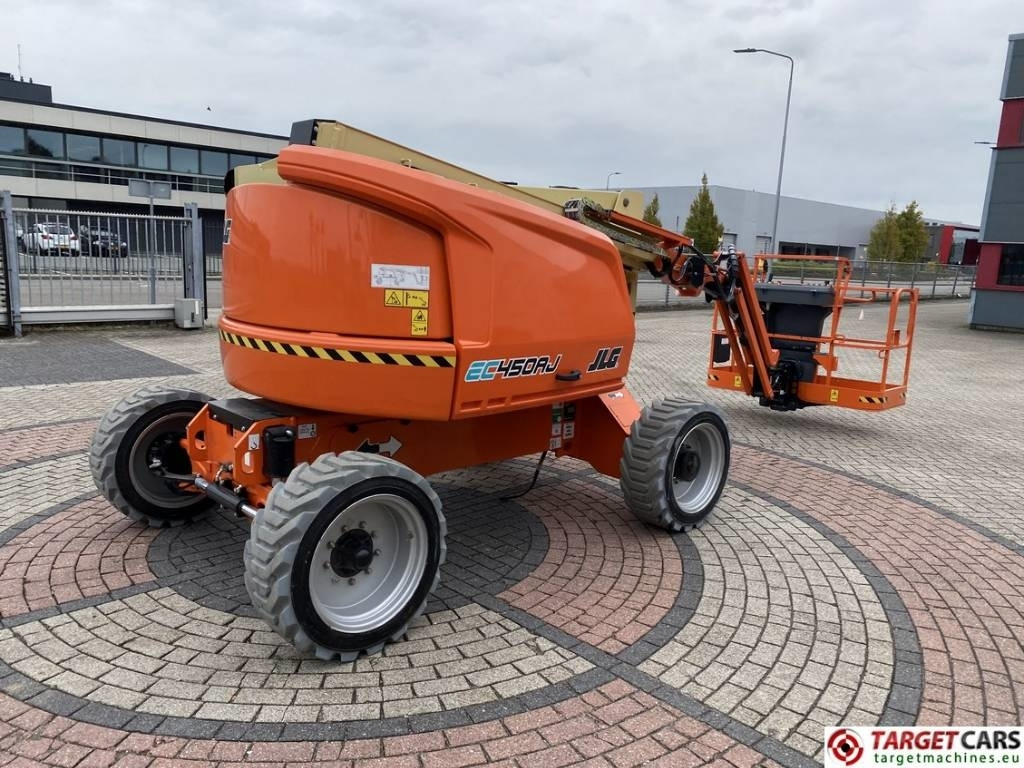 JLG EC450AJ Articulated Lithium-Ion Boom Lift 1572cm - Kĺbová pracovná plošina: obrázok 3 JLG EC450AJ Articulated Lithium-Ion Boom Lift 1572cm - Kĺbová pracovná plošina: obrázok 3
