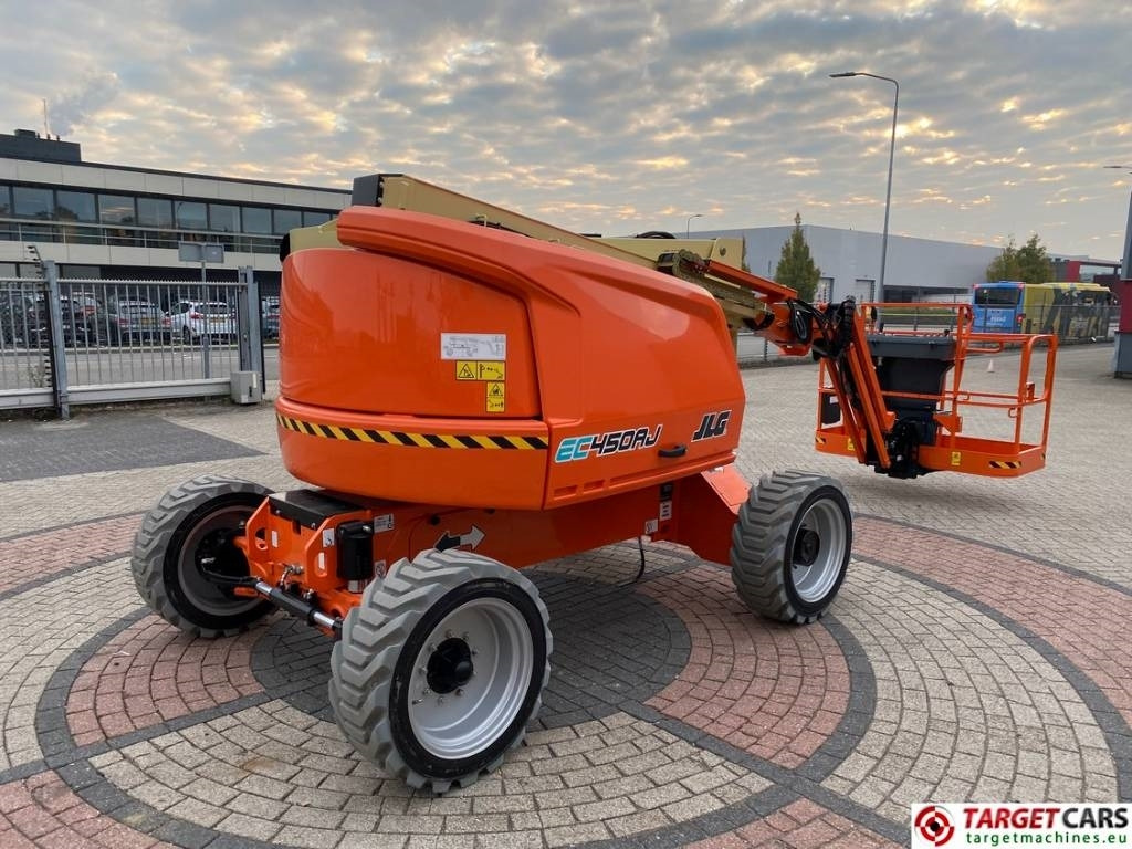 JLG EC450AJ Lithium-Ion Articulated Boom Lift 1572cm - Kĺbová pracovná plošina: obrázok 3 JLG EC450AJ Lithium-Ion Articulated Boom Lift 1572cm - Kĺbová pracovná plošina: obrázok 3