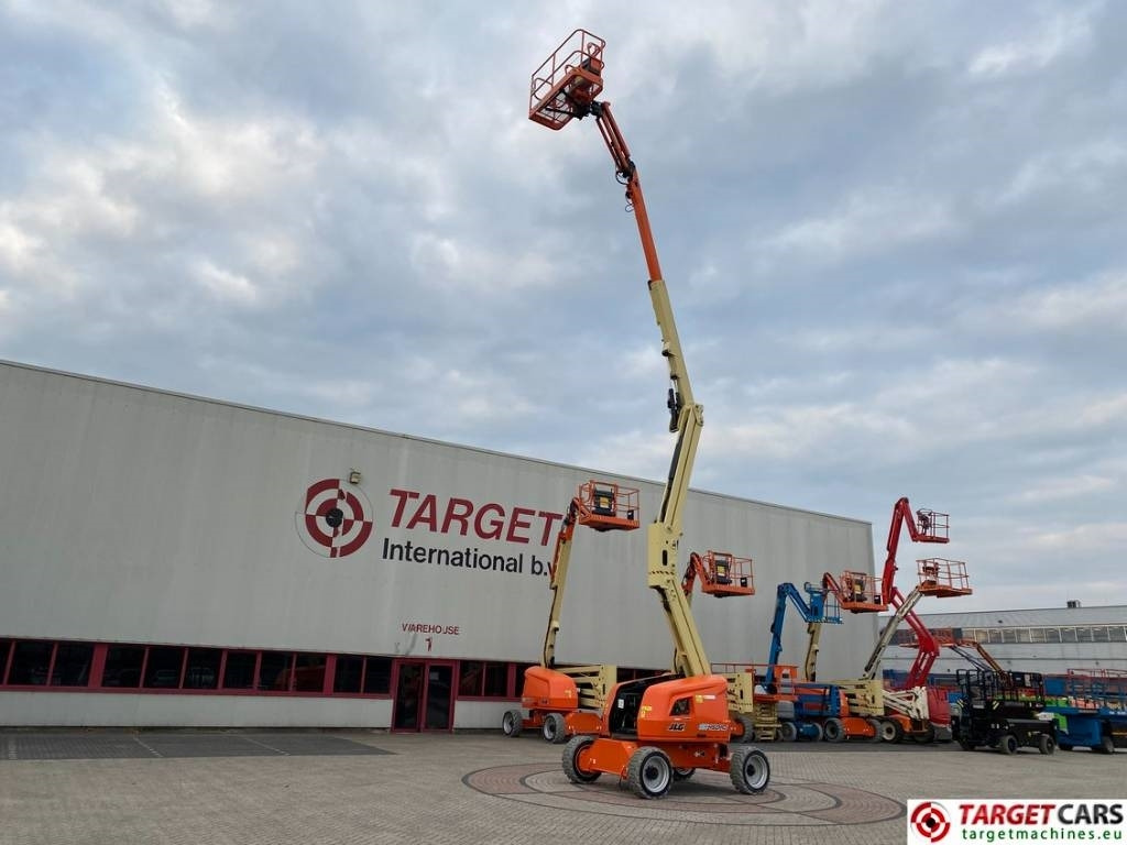 JLG EC450AJ Lithium-Ion Articulated Boom Lift 1572cm - Kĺbová pracovná plošina: obrázok 5 JLG EC450AJ Lithium-Ion Articulated Boom Lift 1572cm - Kĺbová pracovná plošina: obrázok 5