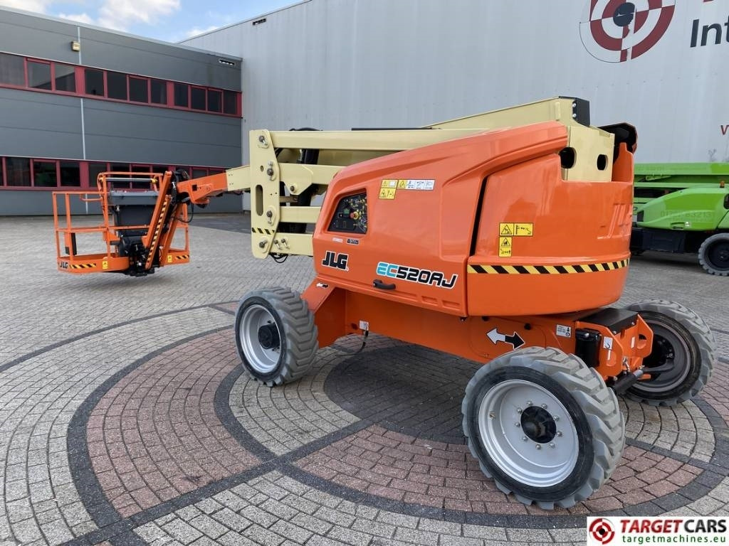 JLG EC520AJ Electric Articulated Boom Work Lift 1800cm - Kĺbová pracovná plošina: obrázok 4 JLG EC520AJ Electric Articulated Boom Work Lift 1800cm - Kĺbová pracovná plošina: obrázok 4