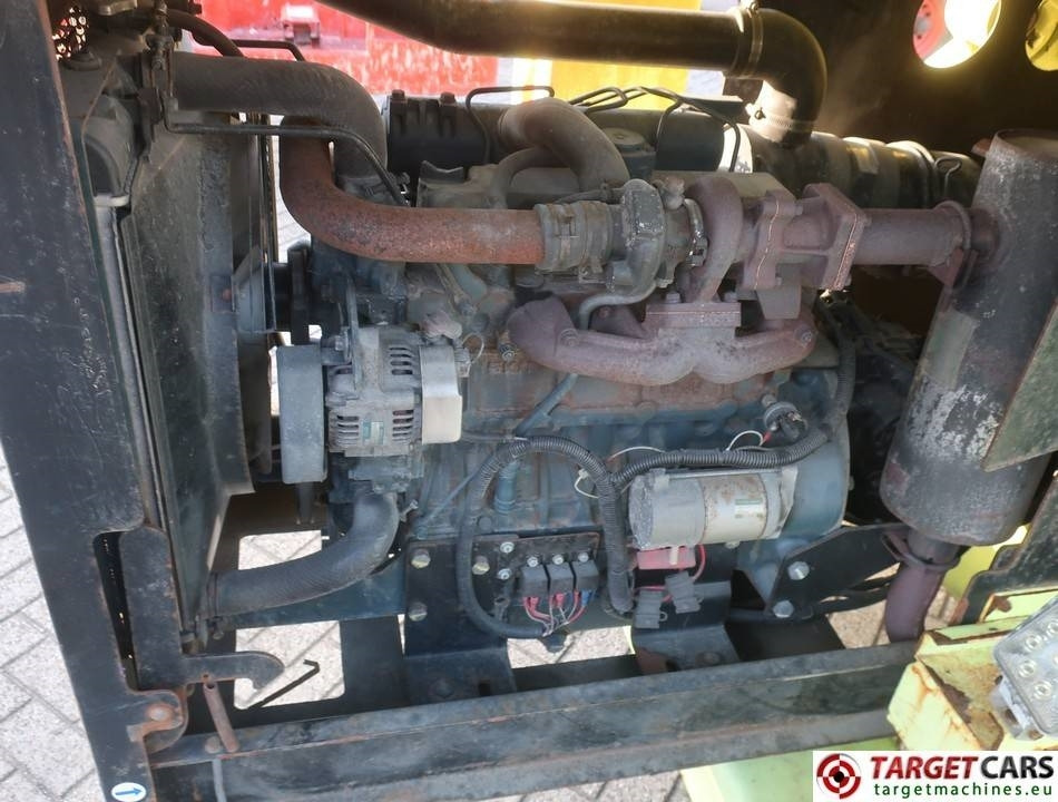 Samohybná plošiny MEC 3392RT-T Diesel 4x4 Scissor Work LIft 1200cm: obrázok 14 Samohybná plošiny MEC 3392RT-T Diesel 4x4 Scissor Work LIft 1200cm: obrázok 14