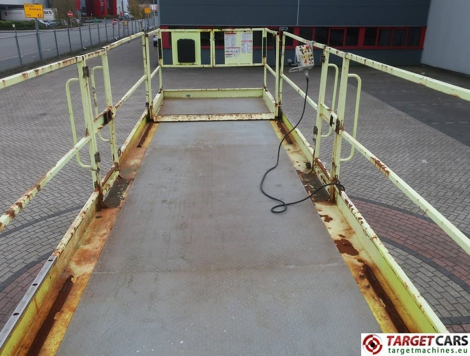 Samohybná plošiny MEC 3392RT-T Diesel 4x4 Scissor Work LIft 1200cm: obrázok 9 Samohybná plošiny MEC 3392RT-T Diesel 4x4 Scissor Work LIft 1200cm: obrázok 9