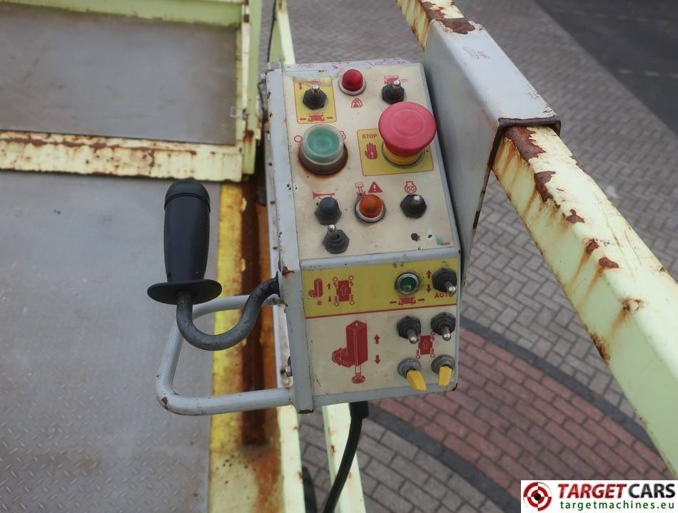 Samohybná plošiny MEC 3392RT-T Diesel 4x4 Scissor Work LIft 1200cm: obrázok 8 Samohybná plošiny MEC 3392RT-T Diesel 4x4 Scissor Work LIft 1200cm: obrázok 8