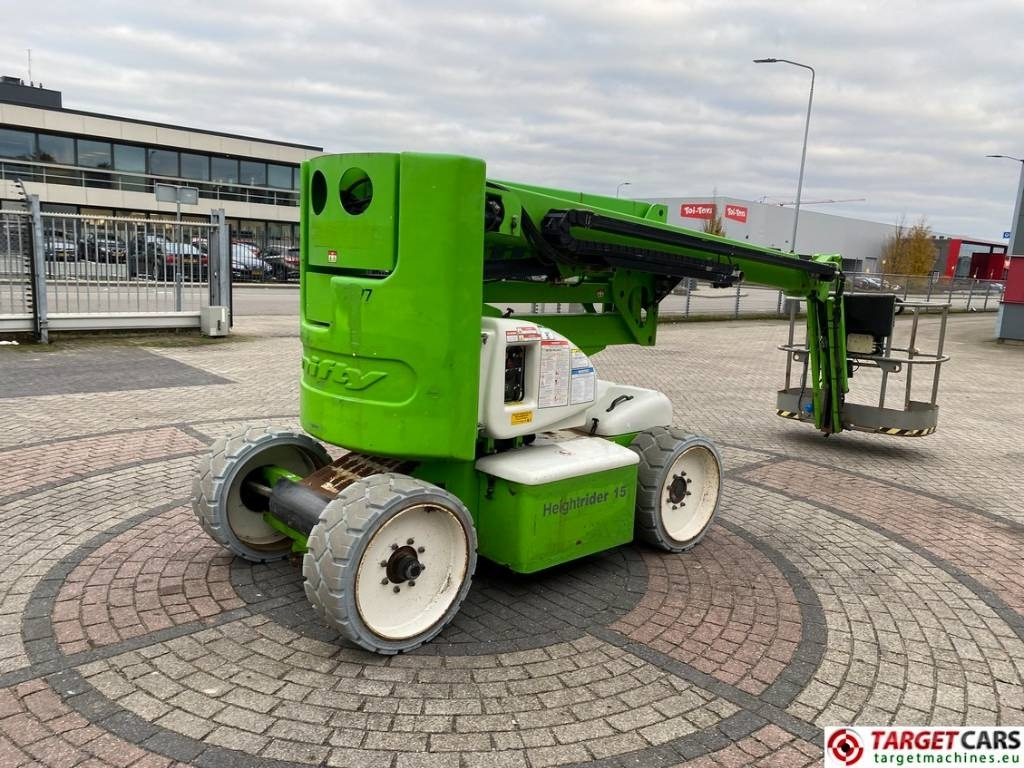 Niftylift HR15NDE HyBrid Articulated Boom Work Lift 1550cm - Kĺbová pracovná plošina: obrázok 3 Niftylift HR15NDE HyBrid Articulated Boom Work Lift 1550cm - Kĺbová pracovná plošina: obrázok 3