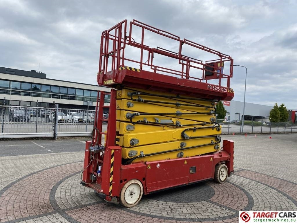 PB-Lift S225-12ES Electric Scissor Work Lift 2250cm - Samohybná plošiny: obrázok 3 PB-Lift S225-12ES Electric Scissor Work Lift 2250cm - Samohybná plošiny: obrázok 3