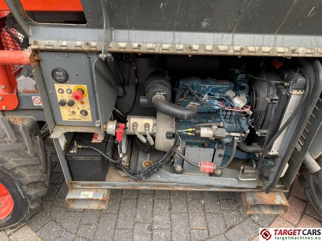 Leasing SkyJack SJ6826 RT Diesel 4x4 Scissor Work Lift 992cm SkyJack SJ6826 RT Diesel 4x4 Scissor Work Lift 992cm: obrázok 15 Leasing SkyJack SJ6826 RT Diesel 4x4 Scissor Work Lift 992cm SkyJack SJ6826 RT Diesel 4x4 Scissor Work Lift 992cm: obrázok 15