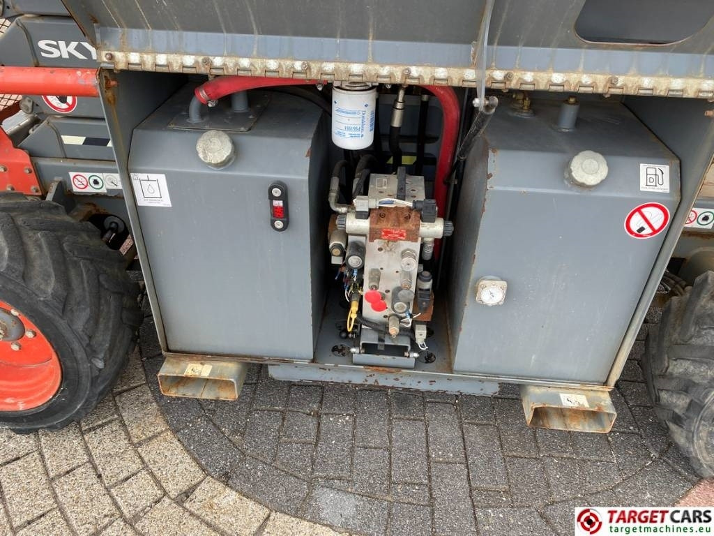 Leasing SkyJack SJ6832RT Diesel 4x4 Scissor 6832 Work Lift 1180cm SkyJack SJ6832RT Diesel 4x4 Scissor 6832 Work Lift 1180cm: obrázok 14 Leasing SkyJack SJ6832RT Diesel 4x4 Scissor 6832 Work Lift 1180cm SkyJack SJ6832RT Diesel 4x4 Scissor 6832 Work Lift 1180cm: obrázok 14