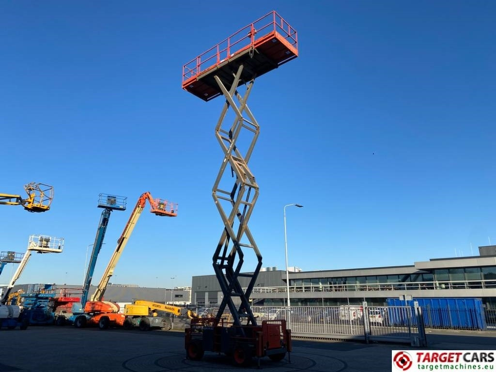 Samohybná plošiny SkyJack SJ8841 RT Diesel 4x4 Scissor Work Lift 1430cm: obrázok 7