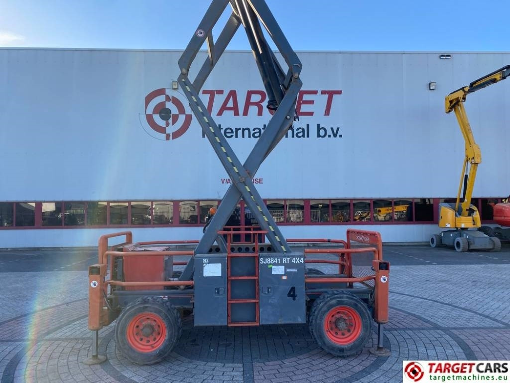 Samohybná plošiny SkyJack SJ8841 RT Diesel 4x4 Scissor Work Lift 1430cm: obrázok 30