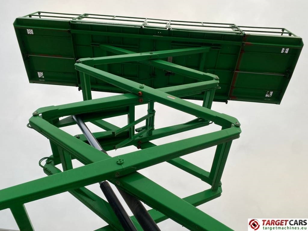 Samohybná plošiny SkyJack SJ9241 RT Diesel 4x4 Scissor Work Lift 1450cm: obrázok 30