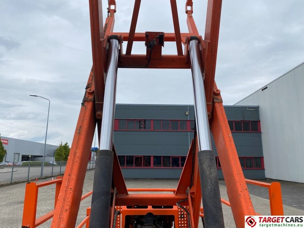 Samohybná plošiny SkyJack SJ9250 RT Diesel 4x4 Scissor Work Lift 1720cm: obrázok 34 Samohybná plošiny SkyJack SJ9250 RT Diesel 4x4 Scissor Work Lift 1720cm: obrázok 34