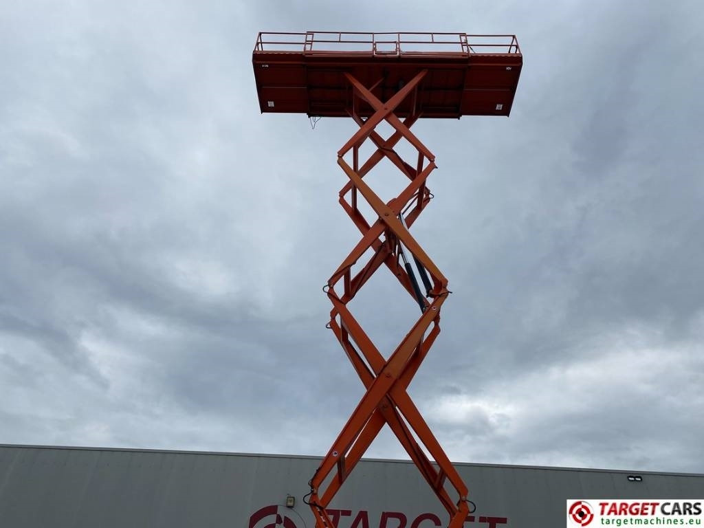 Samohybná plošiny SkyJack SJ9250 RT Diesel 4x4 Scissor Work Lift 1720cm: obrázok 29 Samohybná plošiny SkyJack SJ9250 RT Diesel 4x4 Scissor Work Lift 1720cm: obrázok 29