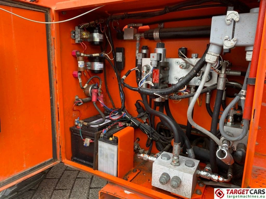 Samohybná plošiny SkyJack SJ9250 RT Diesel 4x4 Scissor Work Lift 1720cm: obrázok 15 Samohybná plošiny SkyJack SJ9250 RT Diesel 4x4 Scissor Work Lift 1720cm: obrázok 15