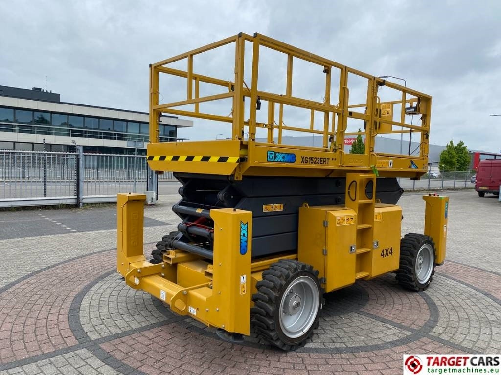 XCMG XG1523ERT Electric 4x4 Scissor Work Lift 1500cm - Samohybná plošiny: obrázok 3 XCMG XG1523ERT Electric 4x4 Scissor Work Lift 1500cm - Samohybná plošiny: obrázok 3