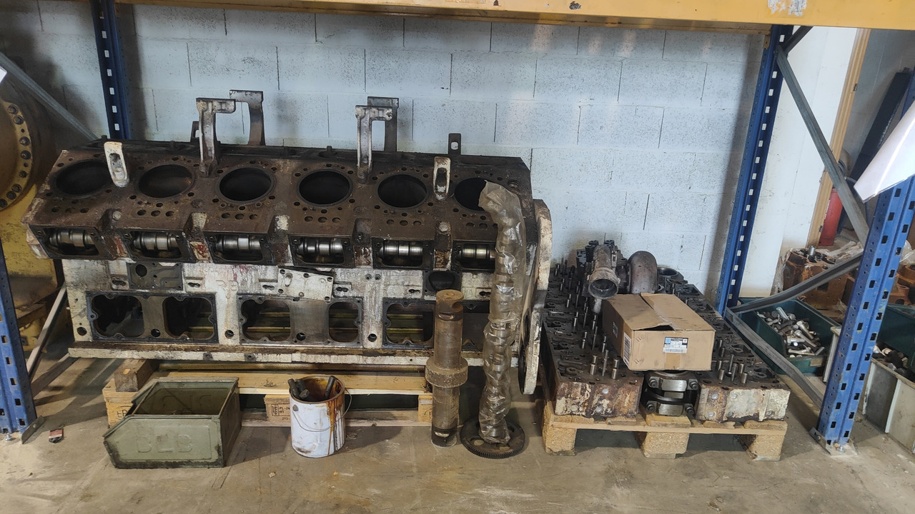 CUMMINS KTA38 MOTORE CUMMINS (BLOCCO CILINDRI) + N.2 TESTATE - Motor a diely pre Stavebné stroje: obrázok 1 CUMMINS KTA38 MOTORE CUMMINS (BLOCCO CILINDRI) + N.2 TESTATE - Motor a diely pre Stavebné stroje: obrázok 1