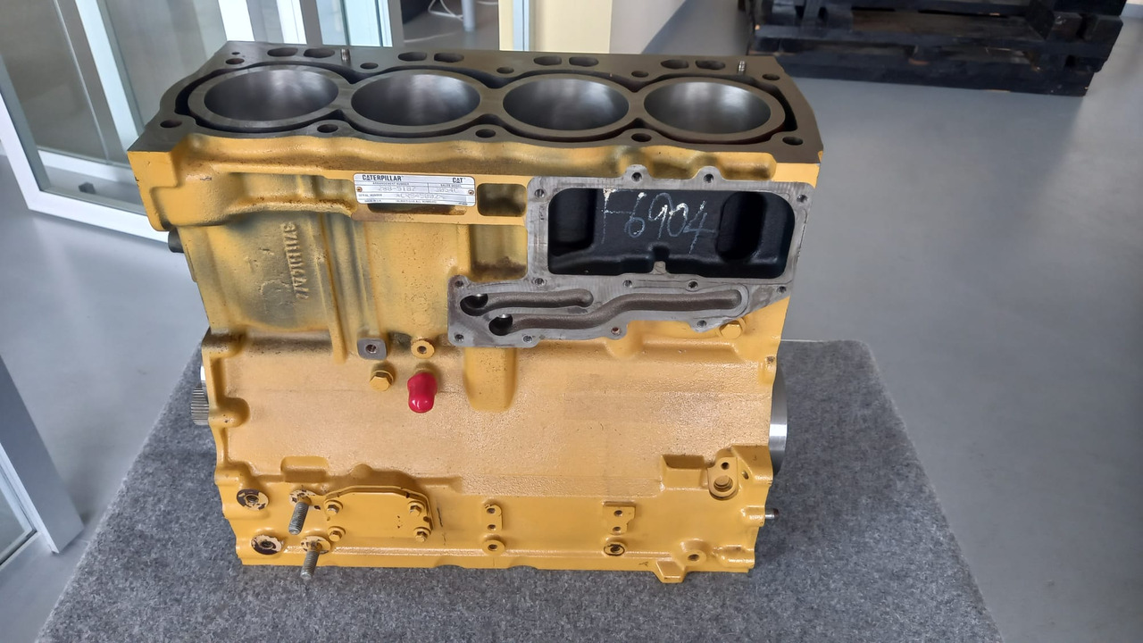 Caterpillar 3054C Short Block revisionato per CAT 3054C e C4.4 - Blok valcov pre Stavebné stroje: obrázok 1 Caterpillar 3054C Short Block revisionato per CAT 3054C e C4.4 - Blok valcov pre Stavebné stroje: obrázok 1