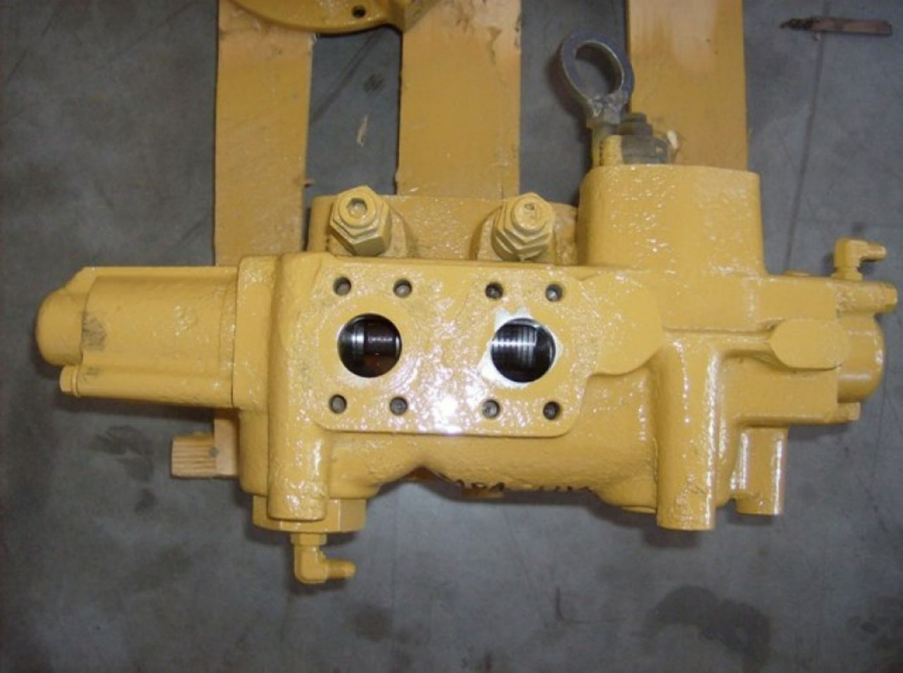 Caterpillar 966F II VALVOLA DISTRIBUTORE - Ventil pre Stavebné stroje: obrázok 3 Caterpillar 966F II VALVOLA DISTRIBUTORE - Ventil pre Stavebné stroje: obrázok 3