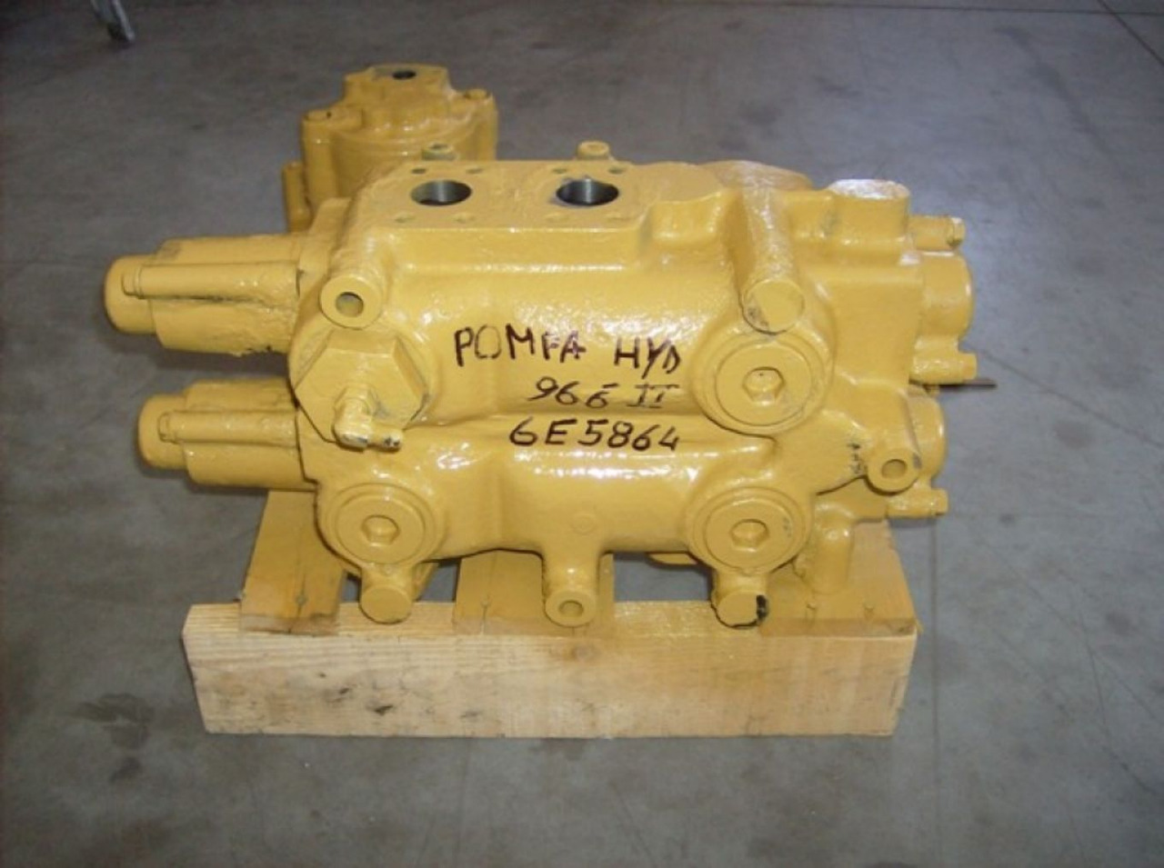 Caterpillar 966F II VALVOLA DISTRIBUTORE - Ventil pre Stavebné stroje: obrázok 2 Caterpillar 966F II VALVOLA DISTRIBUTORE - Ventil pre Stavebné stroje: obrázok 2