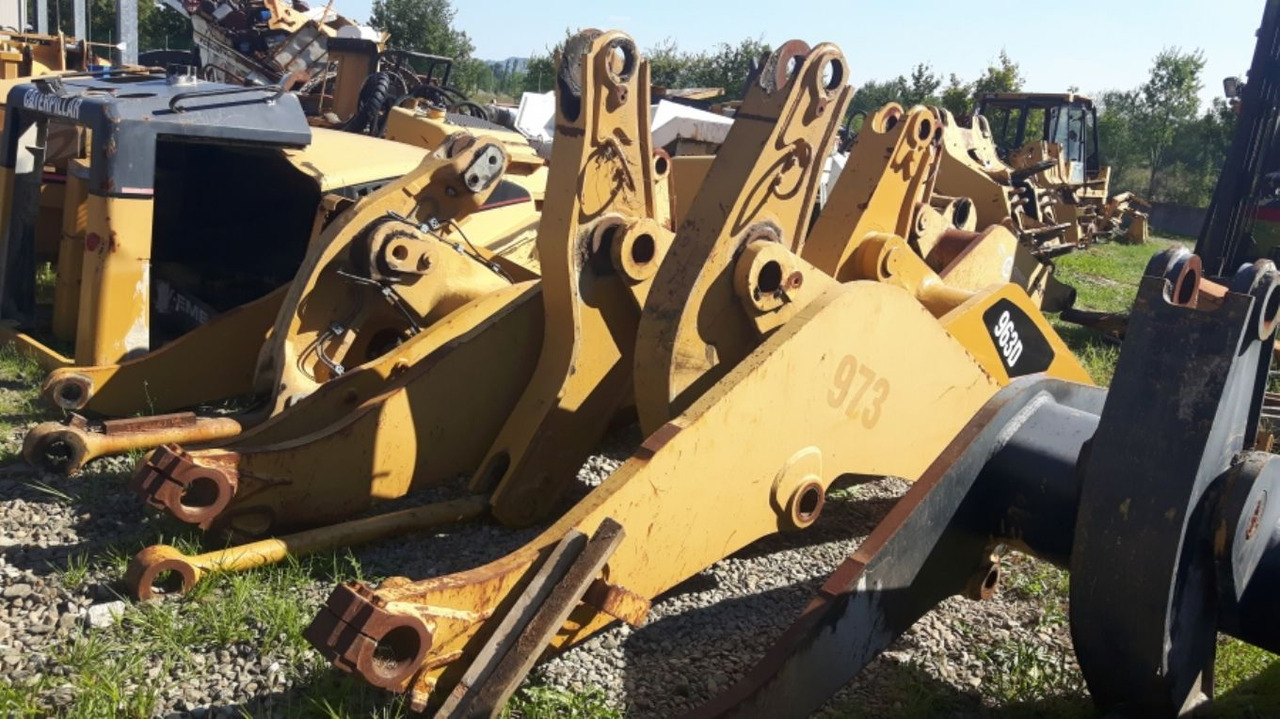 Caterpillar 973 LGP BRACCIO CON LEVE E LINK - Výložník pre Stavebné stroje: obrázok 4 Caterpillar 973 LGP BRACCIO CON LEVE E LINK - Výložník pre Stavebné stroje: obrázok 4