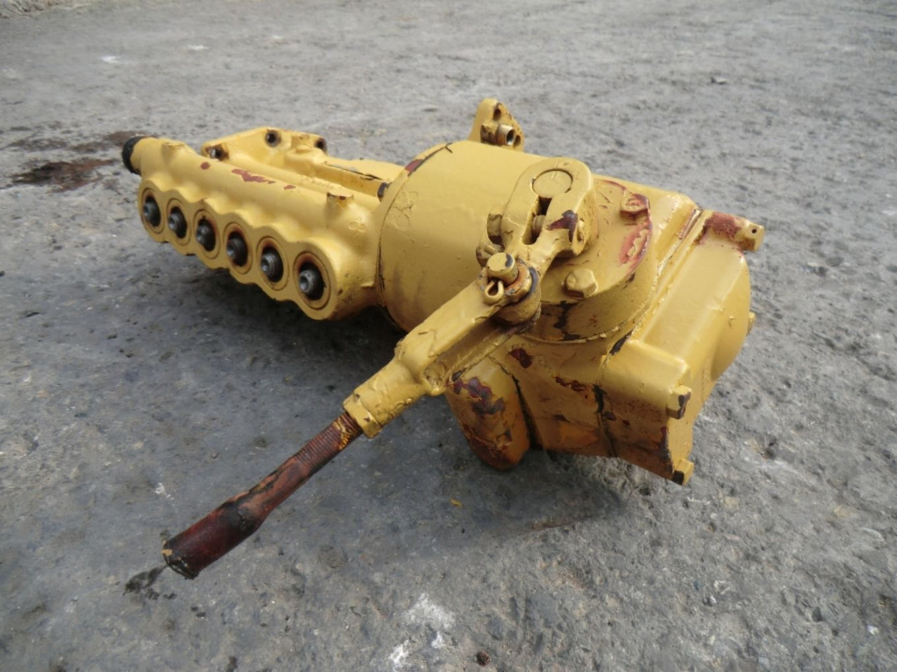 Caterpillar D333 POMPA INIEZIONE - Palivové čerpadlo pre Stavebné stroje: obrázok 2 Caterpillar D333 POMPA INIEZIONE - Palivové čerpadlo pre Stavebné stroje: obrázok 2