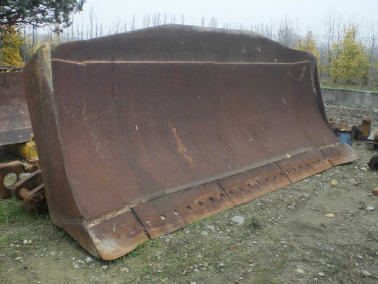 Caterpillar D9H LAMA S CON TILT - Radlica pre Buldozér: obrázok 1 Caterpillar D9H LAMA S CON TILT - Radlica pre Buldozér: obrázok 1