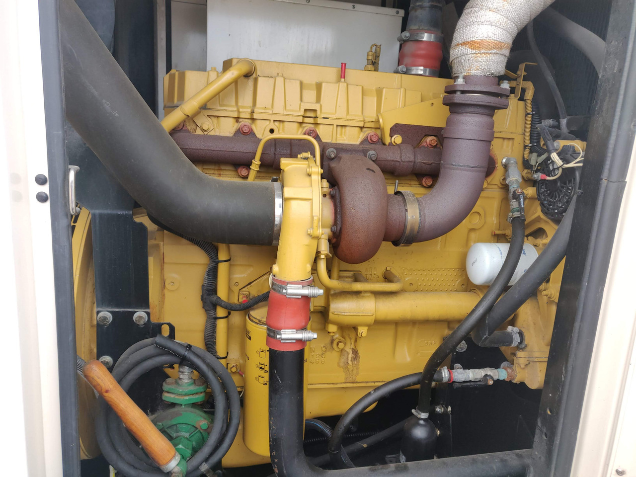 Caterpillar Olympian XQE200 - Elektrický generátor: obrázok 3 Caterpillar Olympian XQE200 - Elektrický generátor: obrázok 3