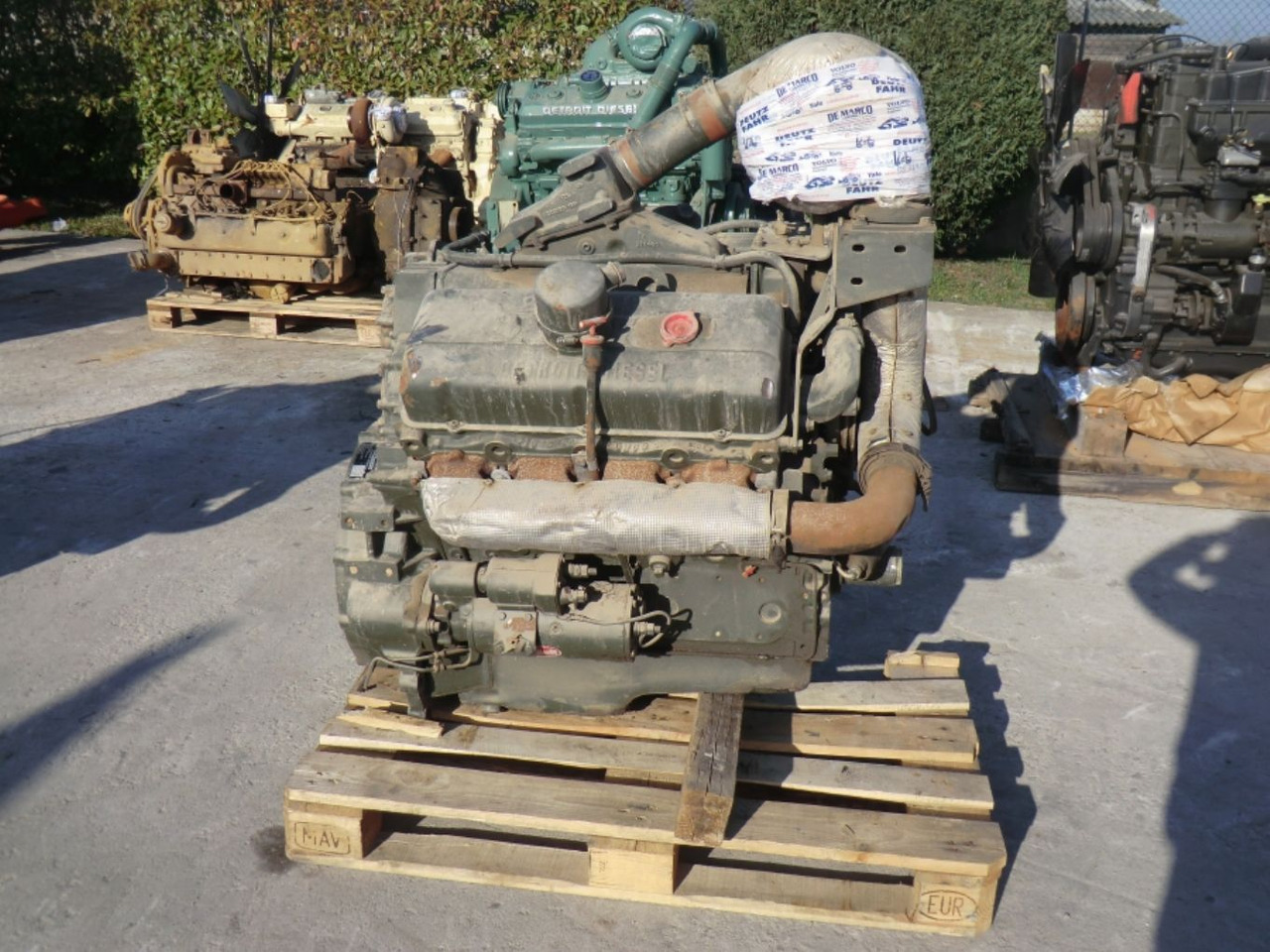 DETROIT DIESEL 8V53 MOTORE MARINO USATO. TIPO D.W. - L.S. COMPLETO DI TURBO E MOTORINO DI AVVIAMENTO. - Motor pre Stavebné stroje: obrázok 1 DETROIT DIESEL 8V53 MOTORE MARINO USATO. TIPO D.W. - L.S. COMPLETO DI TURBO E MOTORINO DI AVVIAMENTO. - Motor pre Stavebné stroje: obrázok 1