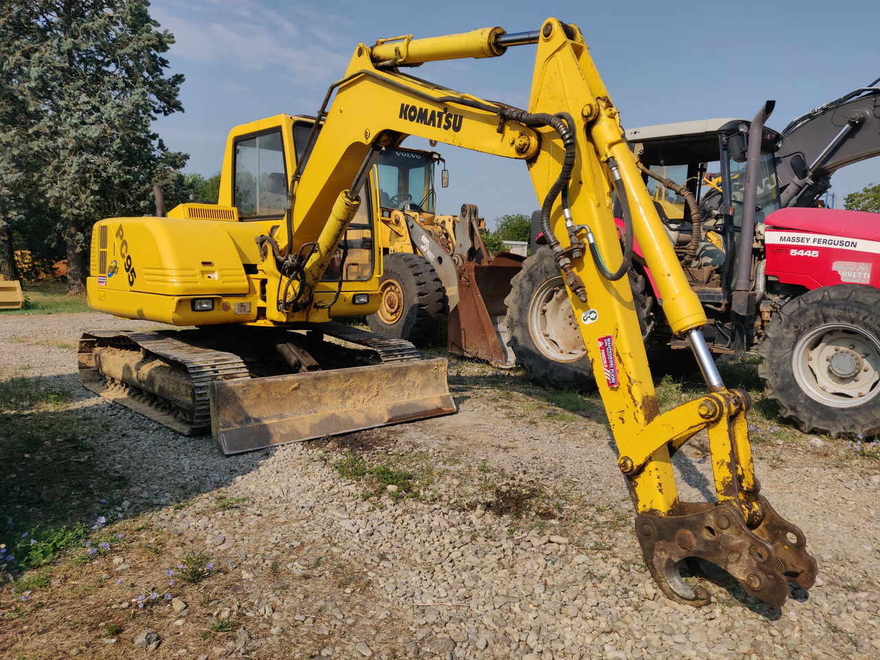 KOMATSU PC95R-2 - Mini rýpadlo: obrázok 2 KOMATSU PC95R-2 - Mini rýpadlo: obrázok 2