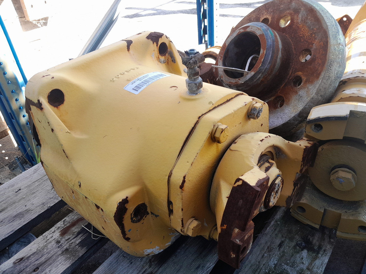 VOLVO L330E SUPPORT BEARING PROPELLER SHAFT - Transmisie pre Stavebné stroje: obrázok 1 VOLVO L330E SUPPORT BEARING PROPELLER SHAFT - Transmisie pre Stavebné stroje: obrázok 1