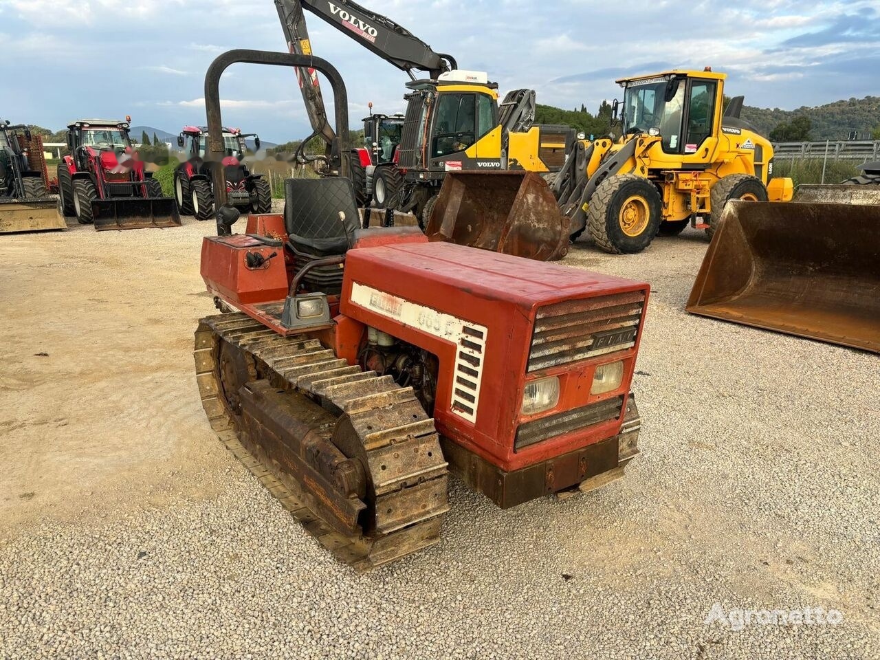 FIAT 665C - Pásový traktor: obrázok 4 FIAT 665C - Pásový traktor: obrázok 4