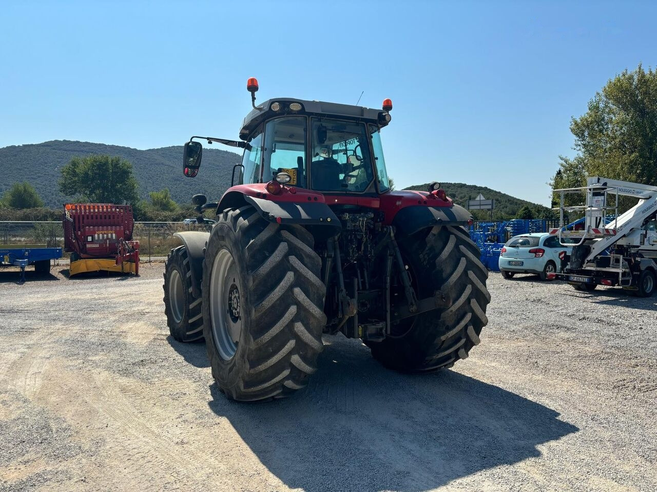 Massey Ferguson 7 S DYNA EFFICIENT - Traktor: obrázok 5 Massey Ferguson 7 S DYNA EFFICIENT - Traktor: obrázok 5