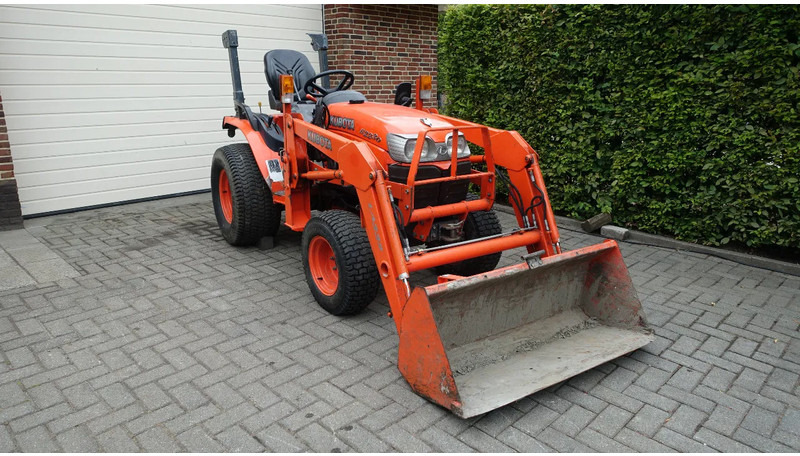 Kubota B2230 HST Hydrostaat MOTOR DEFECT - Kompaktný traktor: obrázok 2 Kubota B2230 HST Hydrostaat MOTOR DEFECT - Kompaktný traktor: obrázok 2
