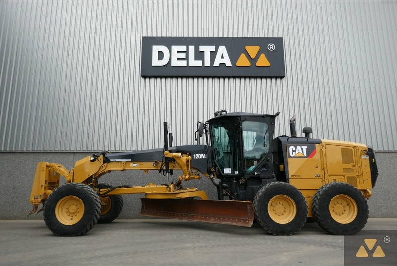 Caterpillar 120M2 - Zrovnávač: obrázok 1 Caterpillar 120M2 - Zrovnávač: obrázok 1