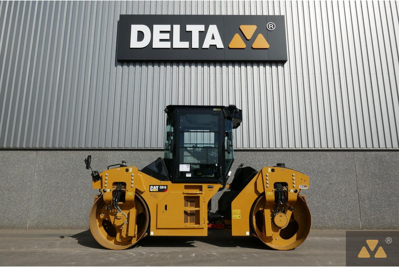 Caterpillar CB10 - Valec: obrázok 1 Caterpillar CB10 - Valec: obrázok 1