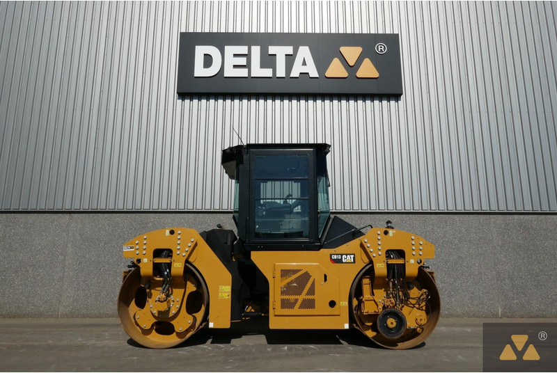 Caterpillar CB13 - Valec: obrázok 2 Caterpillar CB13 - Valec: obrázok 2