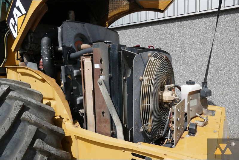 Valec Caterpillar CP76: obrázok 12