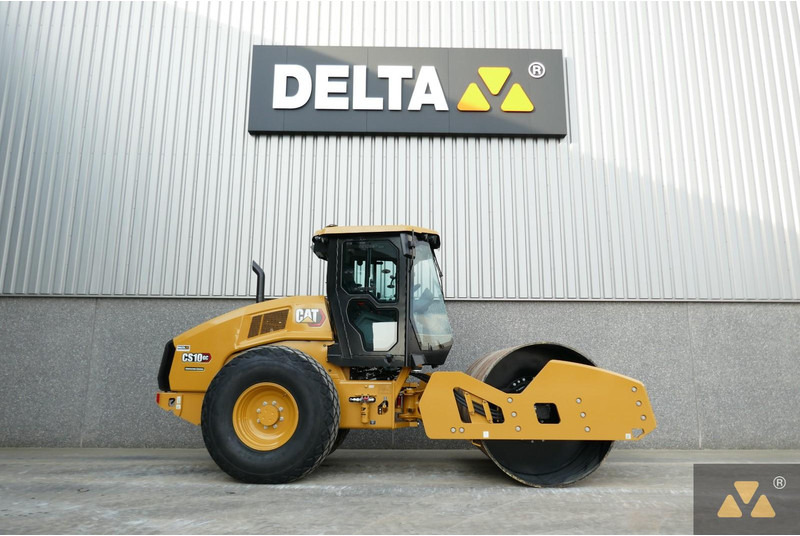 Caterpillar CS10GC - Valec: obrázok 2 Caterpillar CS10GC - Valec: obrázok 2