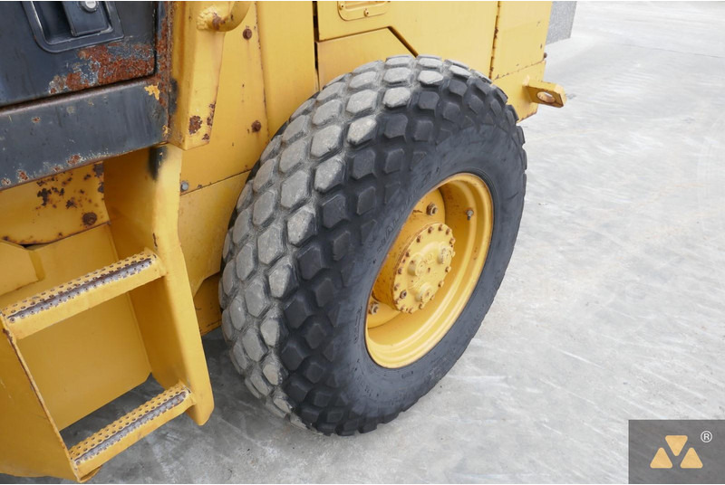 Valec Caterpillar CS433C: obrázok 20