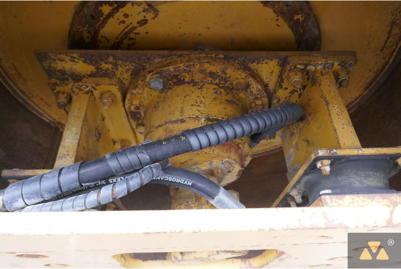 Valec Caterpillar CS433C: obrázok 15