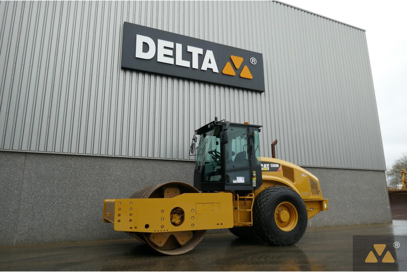 Caterpillar CS68B - Valec: obrázok 4 Caterpillar CS68B - Valec: obrázok 4