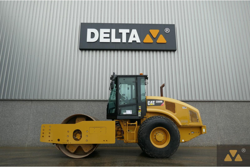 Caterpillar CS68B - Valec: obrázok 1 Caterpillar CS68B - Valec: obrázok 1