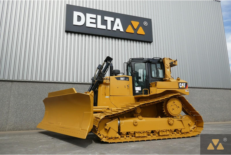 Caterpillar D6T LGP - Buldozér: obrázok 4 Caterpillar D6T LGP - Buldozér: obrázok 4