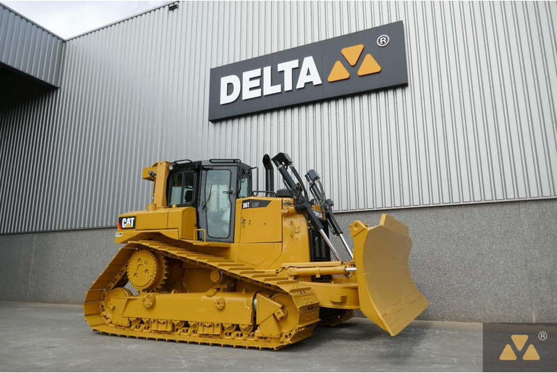 Caterpillar D6T LGP - Buldozér: obrázok 3 Caterpillar D6T LGP - Buldozér: obrázok 3