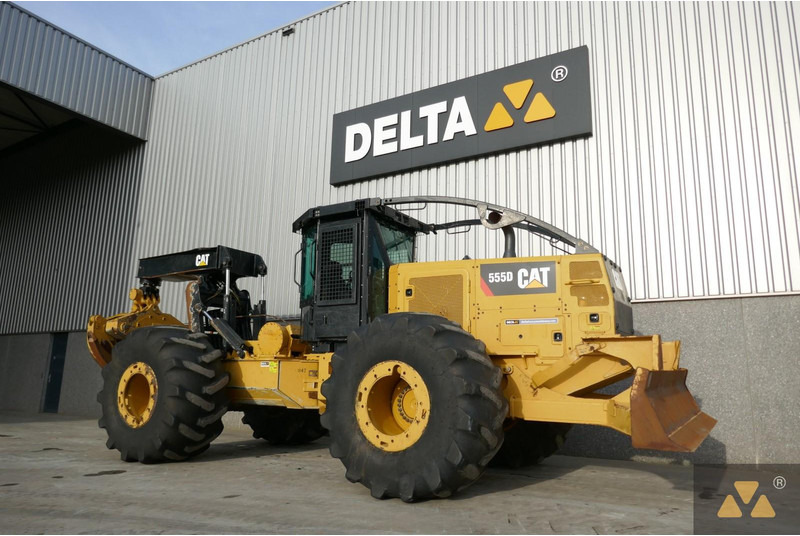Caterpillar 555D - Lesnícka technika: obrázok 3 Caterpillar 555D - Lesnícka technika: obrázok 3