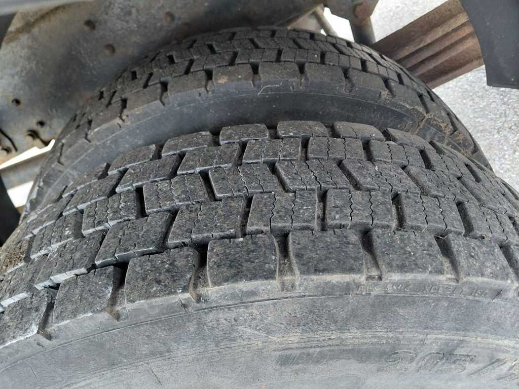 Avia D90, EURO 3, SIDES, HYDRAULIC FRONT - Plachtové nákladné vozidlo: obrázok 5 Avia D90, EURO 3, SIDES, HYDRAULIC FRONT - Plachtové nákladné vozidlo: obrázok 5