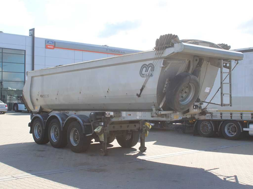 Menci SA 700 R, LIFTING AXLE, SHUTTER ROOF 12m³ - Náves sklápěcí: obrázok 2 Menci SA 700 R, LIFTING AXLE, SHUTTER ROOF 12m³ - Náves sklápěcí: obrázok 2